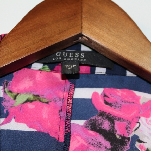 Guess LA Women's Sleeveless Blouse -Sold :) - Picture 3 of 7
